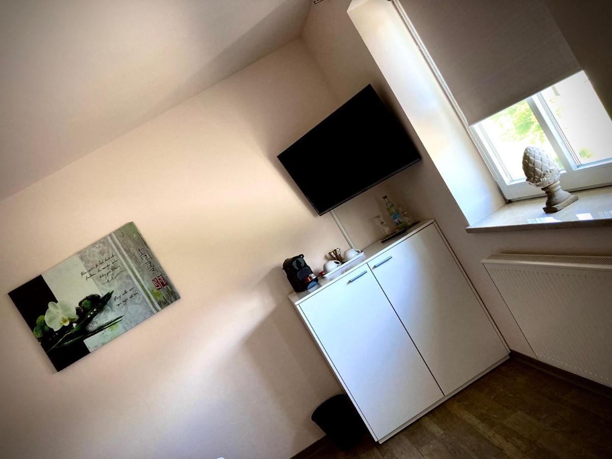 Das SinGold Hotel mit Highspeed WLAN und digitalem Schlüssel Email Adresse erforderlich Schwabmunchen Exterior foto