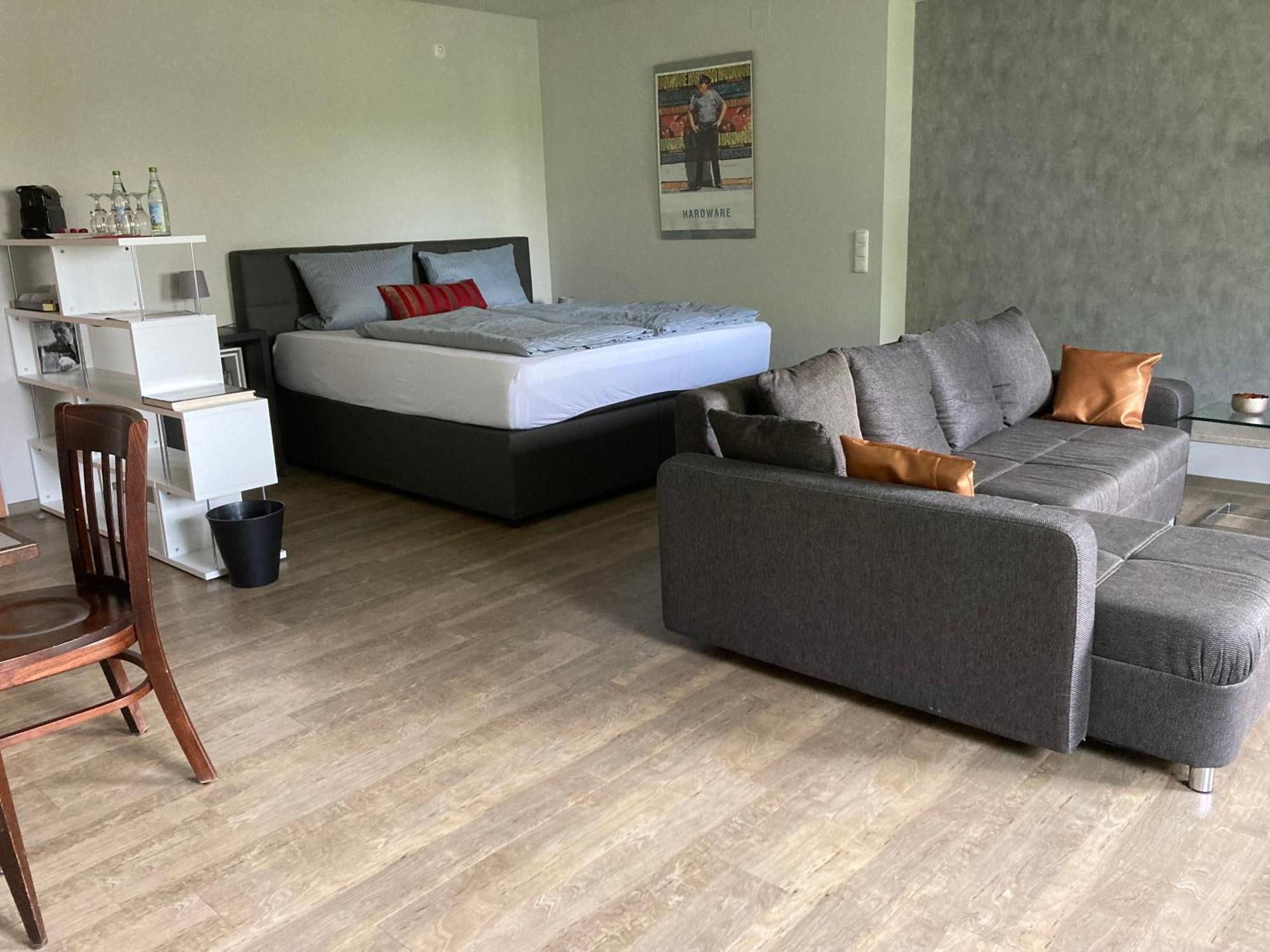 Das SinGold Hotel mit Highspeed WLAN und digitalem Schlüssel Email Adresse erforderlich Schwabmunchen Exterior foto